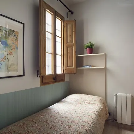 Aparteasy - Authentic Family Apartment-2
